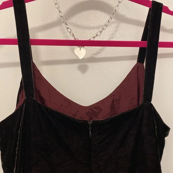 Dress Elegant Merlot Velvet Dress - Picture 6 of 10
